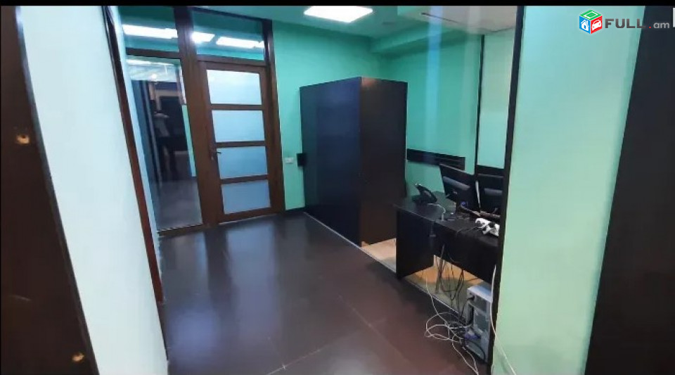 LA09174 Վարձով 174 քմ . Գրասենյակային տարածք  Հանրապետության փողոց, կենտրոնում