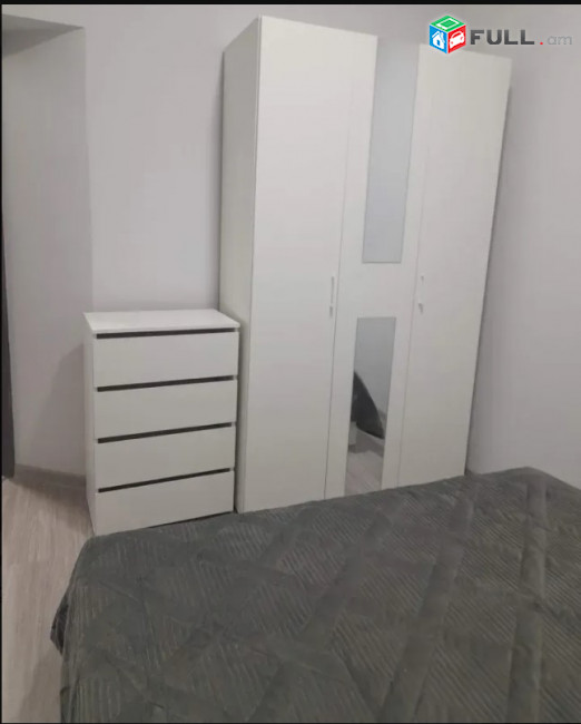 LA09182 Վարձով 4 սենյականոց 2 հարկանի քարե տուն Օստրովսկու փողոցում կենտրոնում