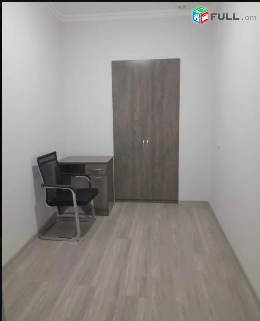 LA09182 Վարձով 4 սենյականոց 2 հարկանի քարե տուն Օստրովսկու փողոցում կենտրոնում