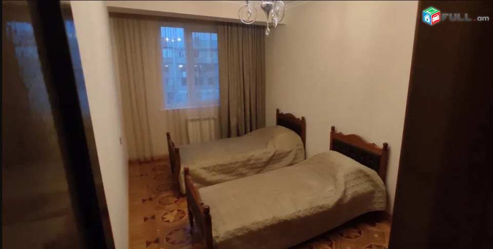 LA09184 Վարձով 3 սենյականոց բնակարան Կոմիտասի պողոտա , Գրիբոյեդովի խաչմերուկ