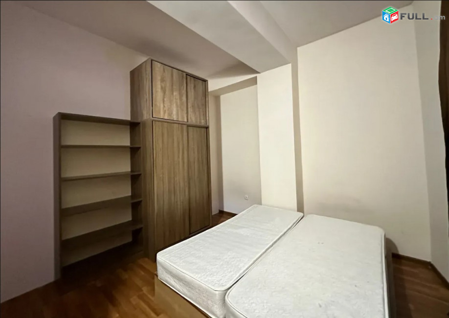 LA09189 Վարձով 3 սենյականոց բնակարան  Ադոնցի փողոց , նորակառույց շենքում
