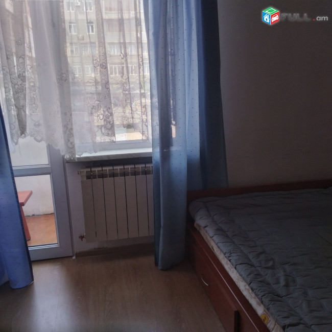 LA09202 Վարձով 2 սենյականոց բնակարան Գրիբոյեդովի փողոցում 