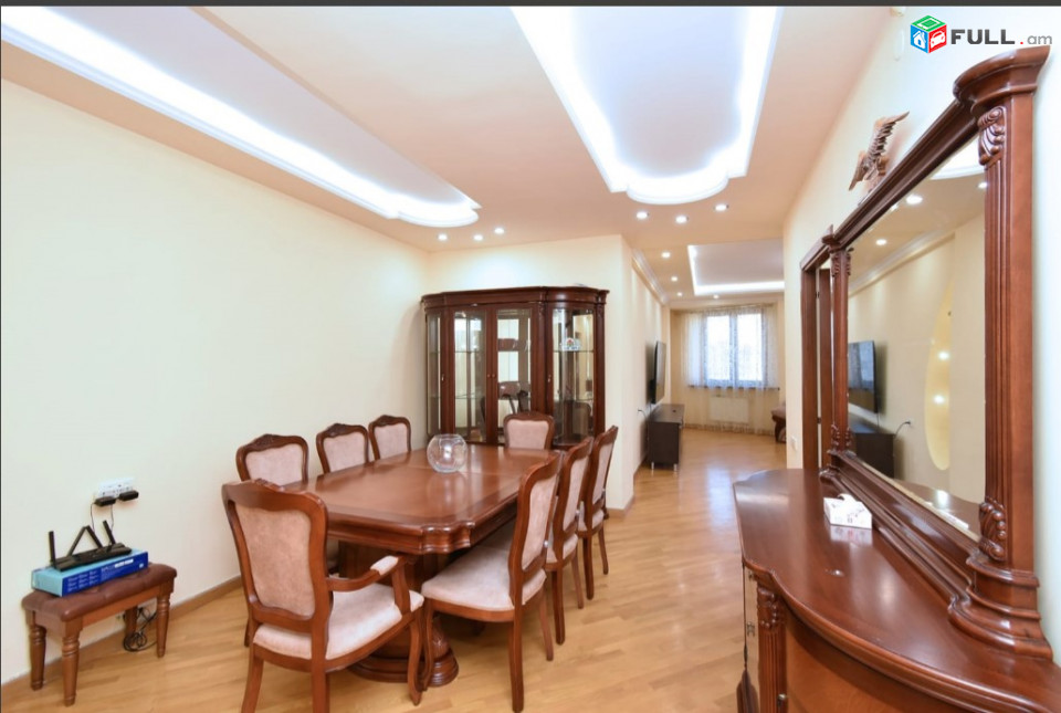 LA09205 Վարձով 4 սենյականոց բնակարան  Եկմալյան փողոց , նորակառույց շենքում