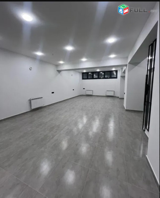 LA09224 Վարձով 200 քմ. գրասենյակային տարածք Աբովյան փողոցում , Երկրորդ գիծ