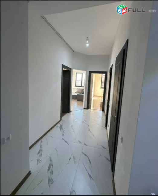 LA09296 Վարձով 3 սենյականոց բնակարան Ադոնցի փողոց , նորակառույց շենքում