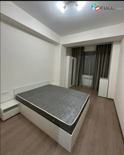 LA09296 Վարձով 3 սենյականոց բնակարան Ադոնցի փողոց , նորակառույց շենքում