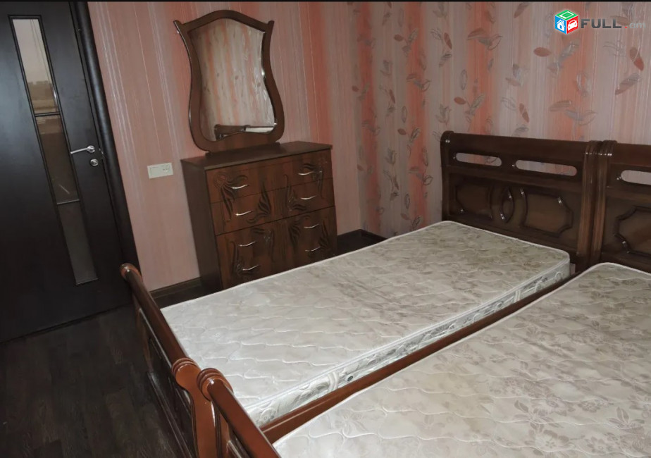 LA09332 Վարձով 3 սենյականոց բնակարան Ռոստովյան փողոցում