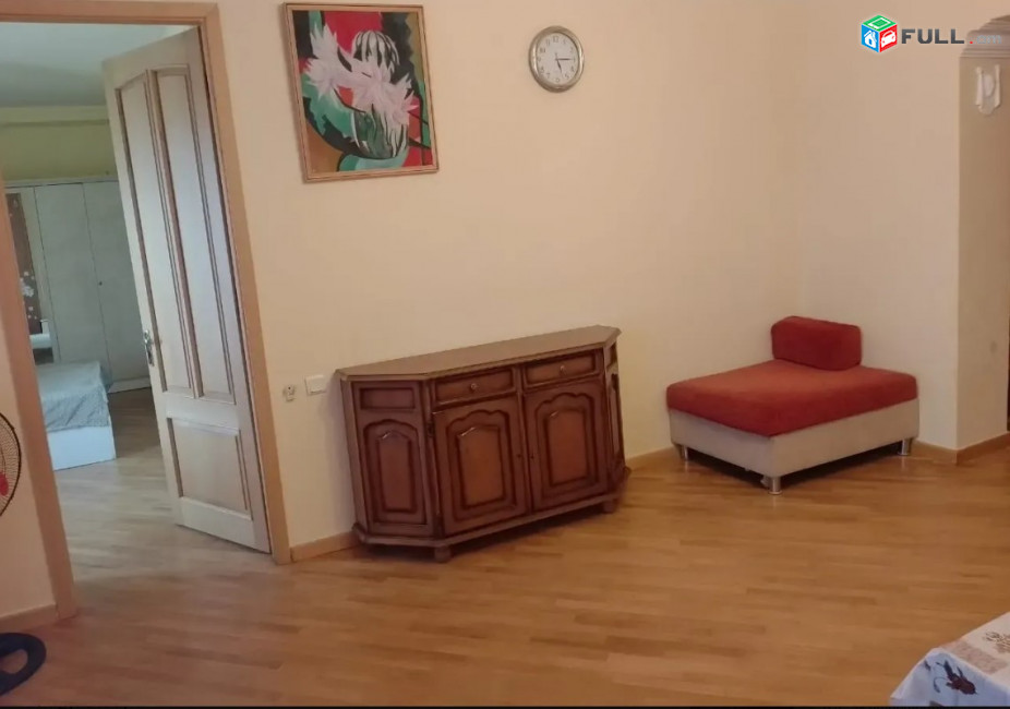 LA09333 Վարձով 3 սենյականոց բնակարան Մարշալ Բաղրամյան պողոտայում