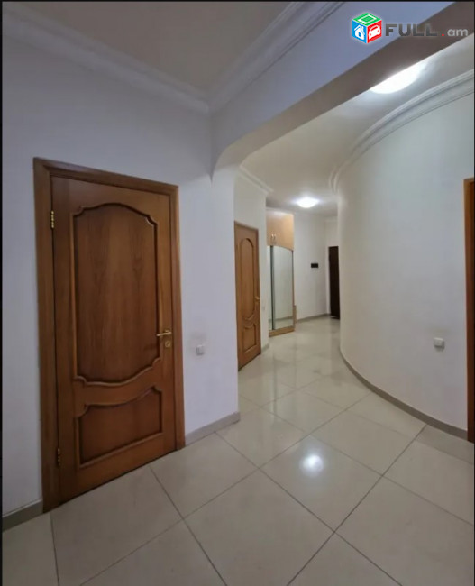 LA09341 Վարձով 5 սենյականոց բնակարան  Բաղրամյան պողոտա , նորակառույց շենքում 