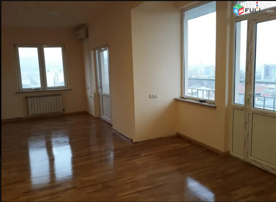 LA09342 Վարձով 4 սենյականոց բնակարան նաև գրասենյակ Բաղրամյան պողոտայում