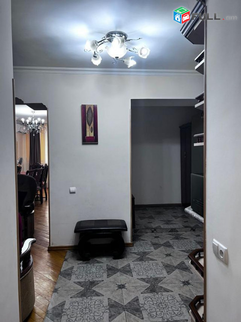 LA09358 Վարձով 3 սենյականոց բնակարան Զաքյան  1 ին նրբանցքում