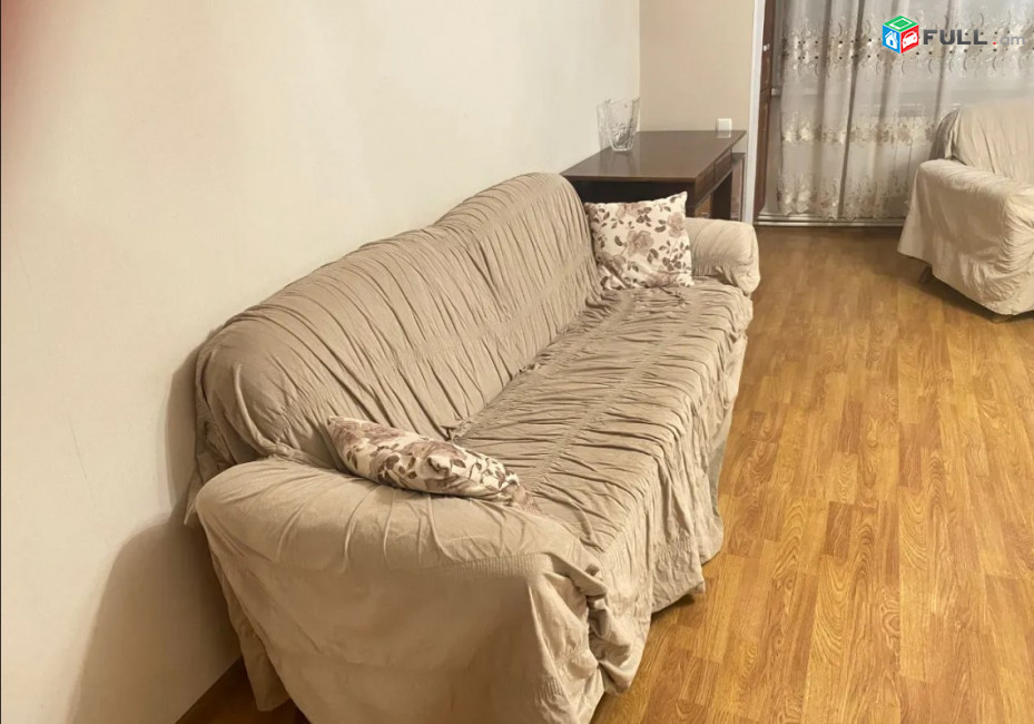 LA09375 Վարձով 3 սենյականոց բնակարան Տիգրան Պետրոսյան փողոցում