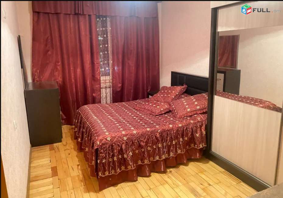 LA09375 Վարձով 3 սենյականոց բնակարան Տիգրան Պետրոսյան փողոցում
