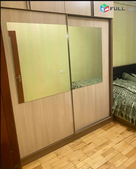 LA09375 Վարձով 3 սենյականոց բնակարան Տիգրան Պետրոսյան փողոցում