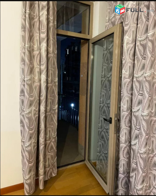 LA09398 Վարձով 2 սենյականոց բնակարան Վերին Անտառային փողոց , նորակառույց շենքում