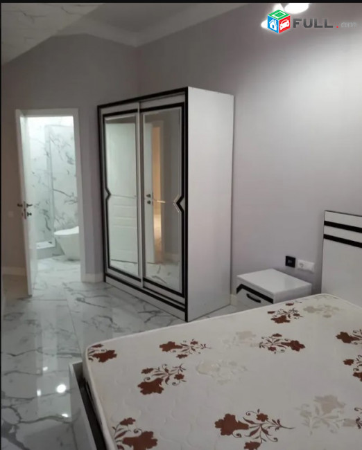 LA09400  Վարձով 3 սենյականոց բնակարան Վերին Անտառային փողոց , նորակառույց շենքում