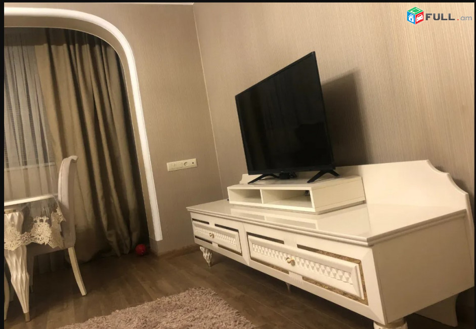 LA09406 Վարձով 3 սենյականոց բնակարան Վերին Անտառային փողոց , նորակառույց շենքում