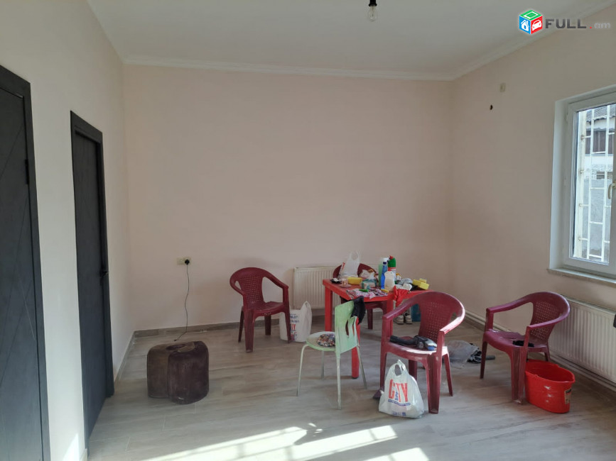 LA09421 Վարձով 3 սենյականոց տուն Սեբաստիա փողոցում 