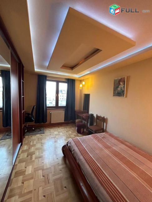 LA09430 Վարձով 3 սենյականոց բնակարան Նալբանդյան փողոց, Սայաթ Նովա