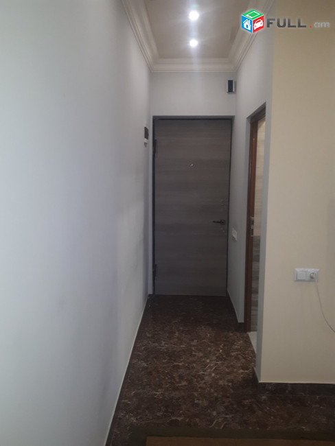 LA09444 Վարձով 2 ս. 3 դարձրած բնակարան Լենինգրադյան փողոցում 
