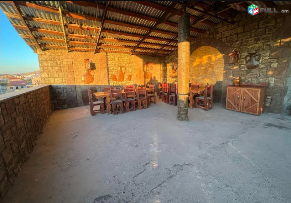 LA09463 Վարձով 4 սենյականոց 2  հարկանի քարե տուն Մհեր Մկրտչյան փողոցում Ավանում