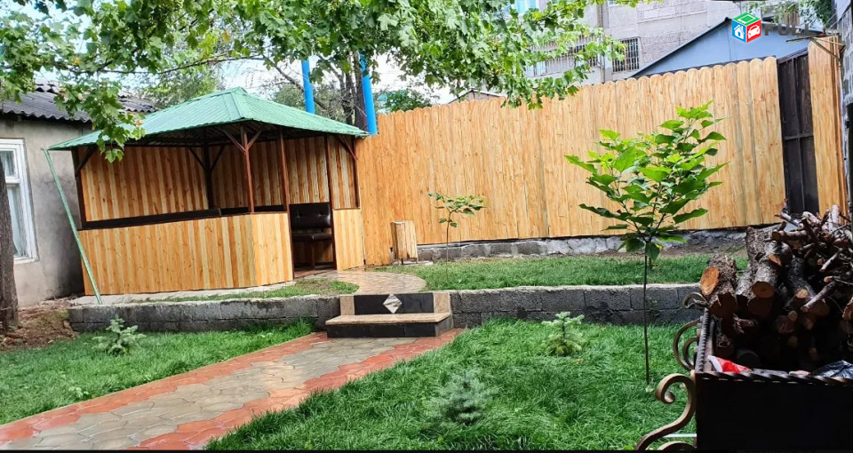 LA09471 Վարձով 3 սենյականոց 2  հարկանի քարե տուն  Մամիկոնյանց փողոց, Արաբկիրում