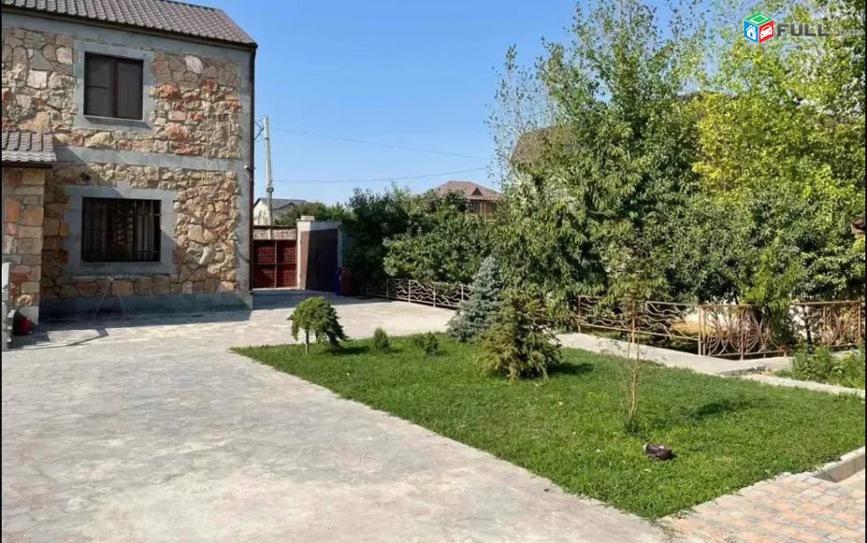 LA09474 Վարձով 4 սենյականոց 2 հարկանի տուն Ղափանցյան փողոցում Արաբկիրում