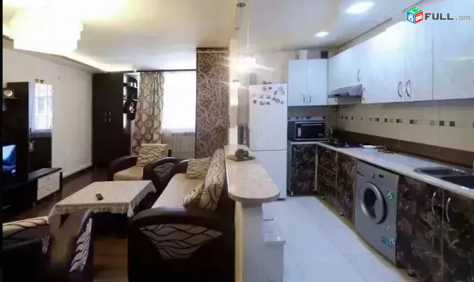 LA09494 Վարձով 3 սենյականոց բնակարան Արամ Խաչատրյանի փողոցում