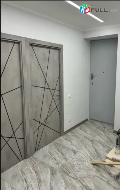 LA09533 Վարձով 3 սենյականոց բնակարան Նիզամու փողոցում, 3 րդ մաս 