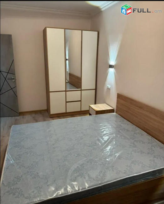LA09533 Վարձով 3 սենյականոց բնակարան Նիզամու փողոցում, 3 րդ մաս 