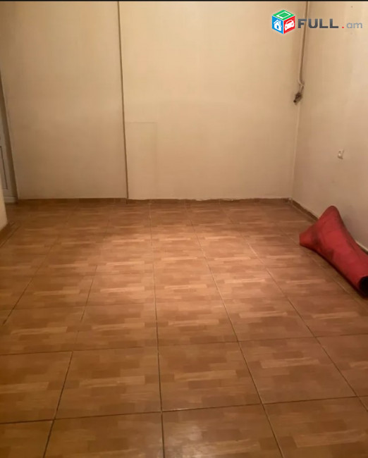 LA09540 Վարձով 3 սենյականոց բնակարան Բագրատունյաց փողոցում