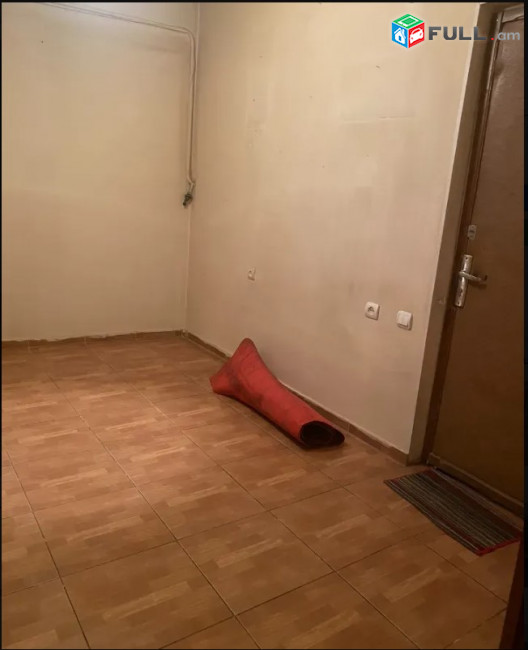 LA09540 Վարձով 3 սենյականոց բնակարան Բագրատունյաց փողոցում