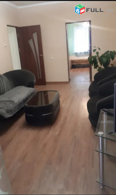 LA09544 Վարձով 3 սենյականոց բնակարան Զաքյան փողոցում