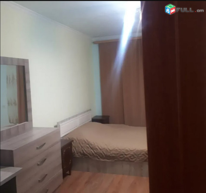 LA09544 Վարձով 3 սենյականոց բնակարան Զաքյան փողոցում