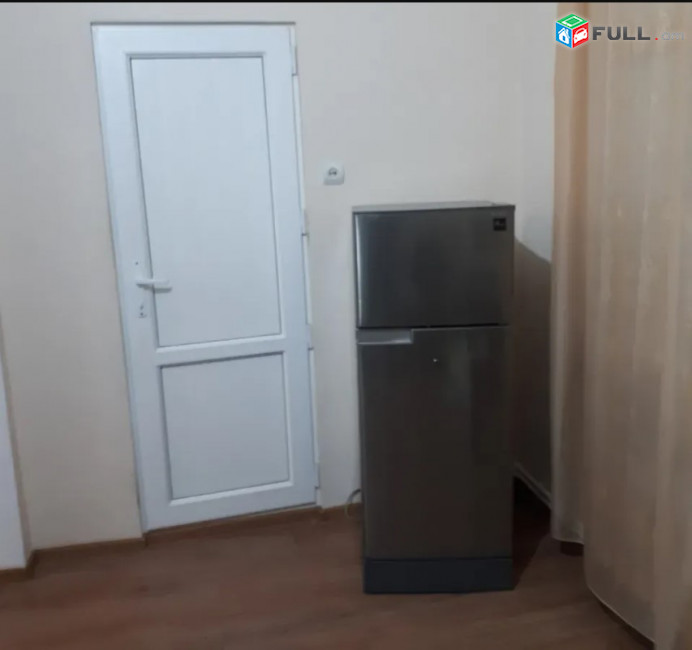 LA09544 Վարձով 3 սենյականոց բնակարան Զաքյան փողոցում