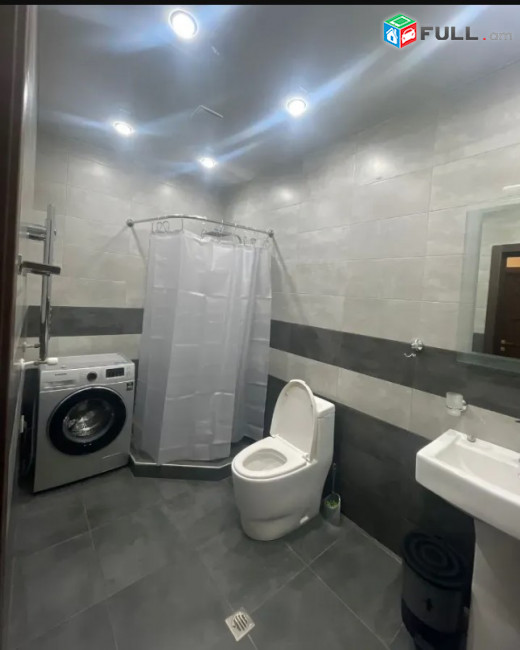 LA09580 Վարձով 3 սենյականոց բնակարան Պարույր Սևակի փողոցում, նորակառույց շենքում 