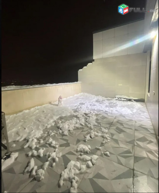 LA09580 Վարձով 3 սենյականոց բնակարան Պարույր Սևակի փողոցում, նորակառույց շենքում 