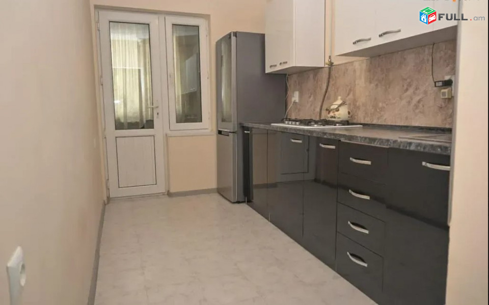 LA09586 Վարձով 2 սենյականոց բնակարան Լենինգրադյան փողոց , նորակառույց շենքում 