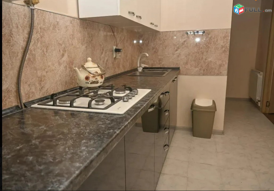 LA09586 Վարձով 2 սենյականոց բնակարան Լենինգրադյան փողոց , նորակառույց շենքում 