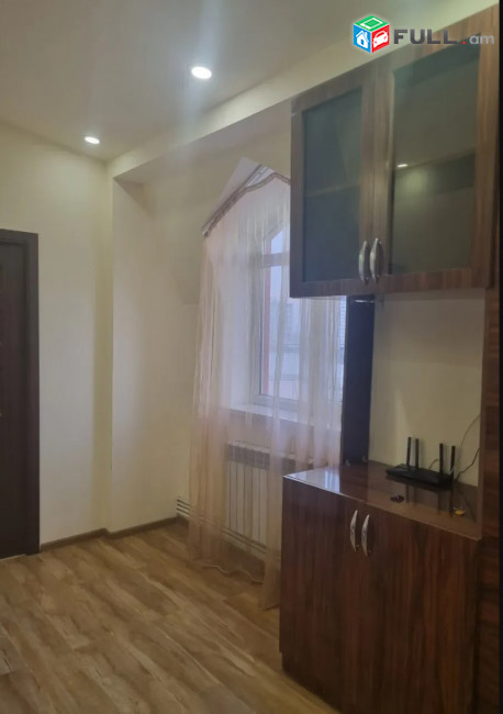 LA09619 Վարձով 2 սենյականոց բնակարան Լեփսիուսի փողոցում , նորակառույց շենքում 