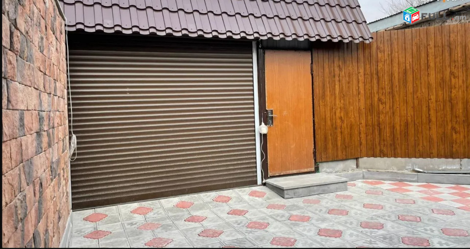 LA09630 Վարձով 3 սենյականոց 1 հարկանի քարե թաունհաուզ Մարգարյան փողոցում