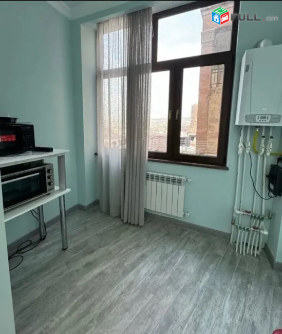 LA09651 Վարձով 2 սենյականոց բնակարան Չարենցի փողոցում