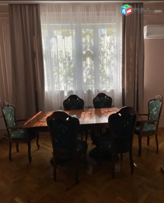 LA09659 Վարձով 2 սենյականոց բնակարան Աբովյան փողոցում