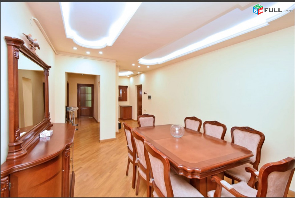 LA09690 Օրավարձով 4 սենյականոց բնակարան Եկմալյան փողոց , նորակառույց շենքում