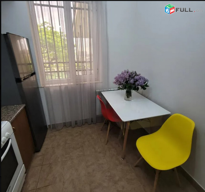 LA09736  Օրավարձով 3 սենյականոց 1 հարկանի քարե տուն Քանաքեռ 1-ին փողոցում, Երազ այգու մոտակայքում