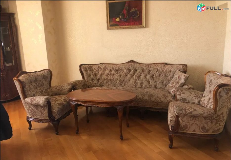 LA09738 Վարձով 6 սենյականոց բնակարան, Արամ Խաչատրյան փողոցի նրբանցք , Սլավոնական համալսարանի մոտ