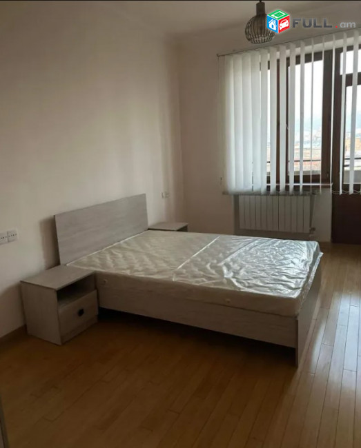 LA09742 Վարձով 4 սենյականոց բնակարան Արգիշտի փողոց,  նորակառույց շենքում