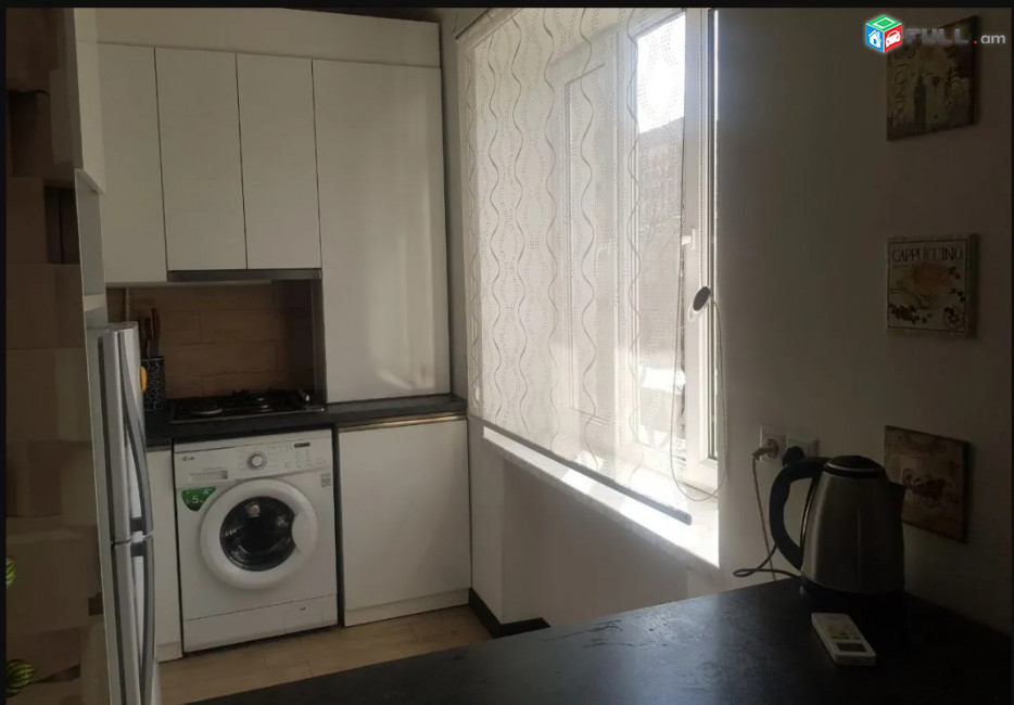 LA09751  Վարձով 2 սենյականոց բնակարան Վաղարշյան փողոցում 