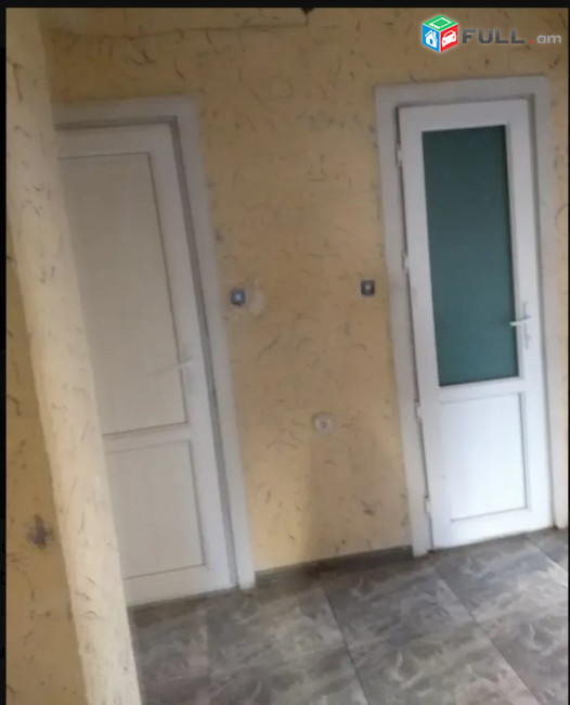 LA09773 Վարձով 3 սենյականոց բնակարան Արցախի պողոտայում