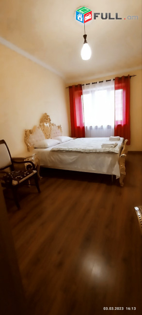 LA09811 Օրավարձով 2 սենյակնաոց բնակարան Թումանյան փողոցում